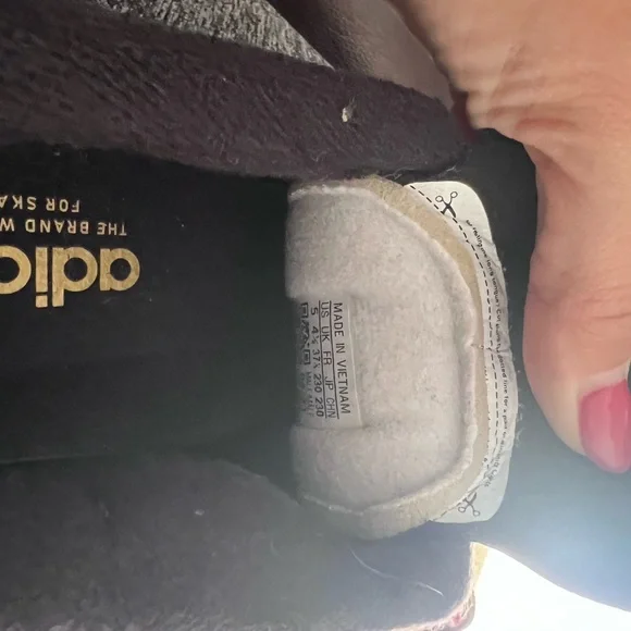 ADIDAS | BUSENITZ PRO SHOES Size 5 men or 6.5 women - Picture 9 of 9